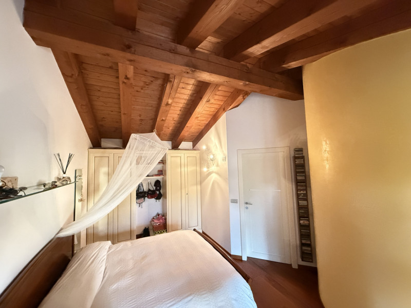 PONSO: paesino a 5 km da Este, contesto silenzioso ed immerso nel verde, ideale per gli amanti di...