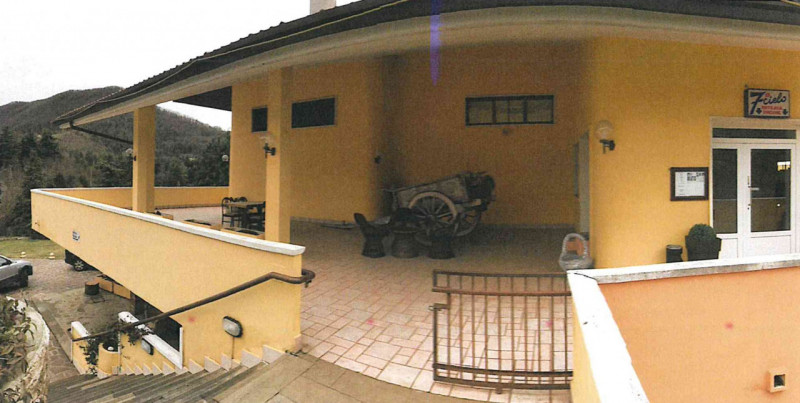 Situato nel cuore dei suggestivi Colli Euganei, dichiarati Patrimonio dell'Umanità dall'UNESCO, q...