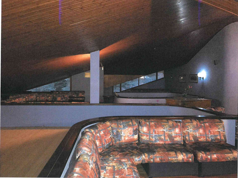 Situato nel cuore dei suggestivi Colli Euganei, dichiarati Patrimonio dell'Umanità dall'UNESCO, q...