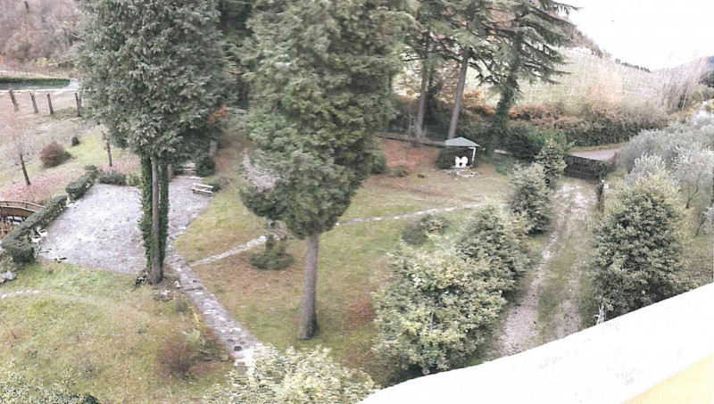 Situato nel cuore dei suggestivi Colli Euganei, dichiarati Patrimonio dell'Umanità dall'UNESCO, q...