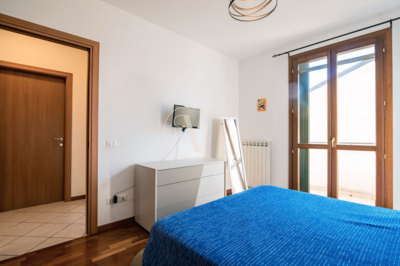 Se cerchi un immobile in ottime condizioni, super luminoso e con bassissime spese di gestione, qu...