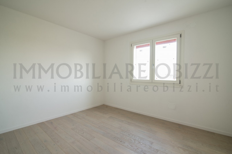 ALBIGNASEGO San Giacomo vendesi appartamento con tre camere al secondo e ultimo piano in pronta c...