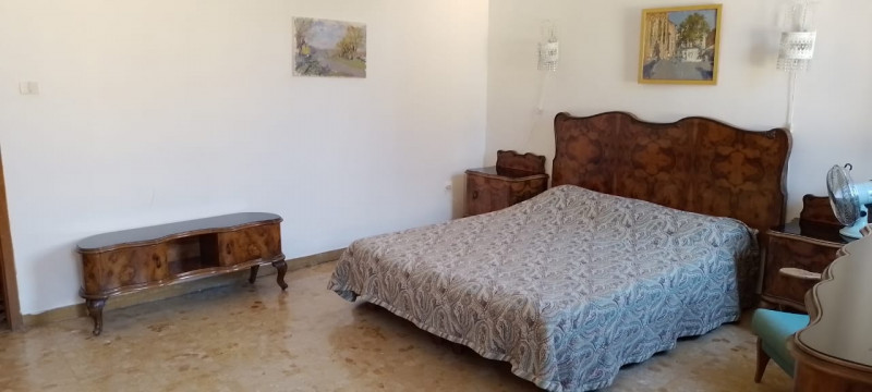 Affittasi appartamento per studenti con tre camere matrimoniali e un bagno, arredato, adatto a qu...
