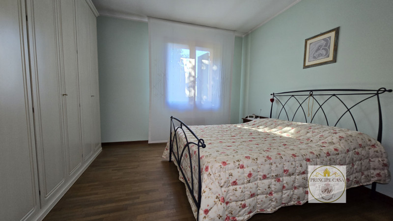 RIF. S388 - Proponiamo a Casale di Scodosia Villetta Singola con annesso capannone e terreno adia...