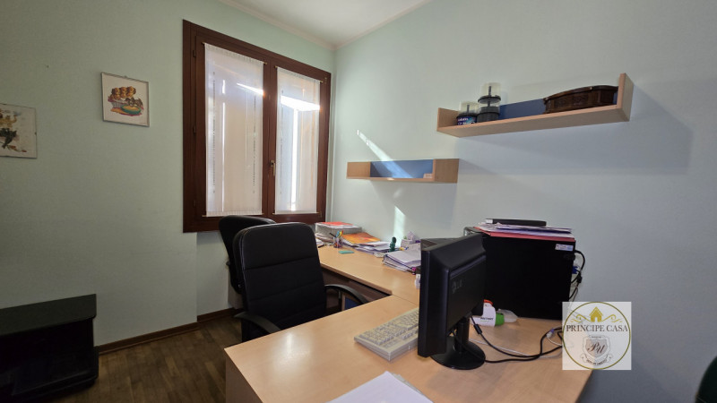 RIF. S388 - Proponiamo a Casale di Scodosia Villetta Singola con annesso capannone e terreno adia...