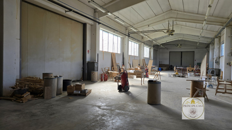 RIF. S388 - Proponiamo a Casale di Scodosia Villetta Singola con annesso capannone e terreno adia...