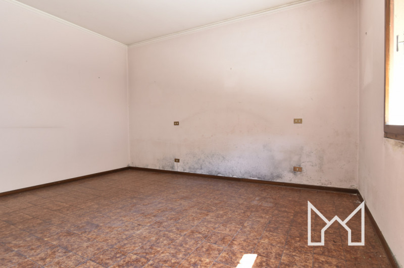 CAMPAGNARI-  In zona tranquilla e comoda a tutti i servizi, proponiamo abitazione indipendente ed...