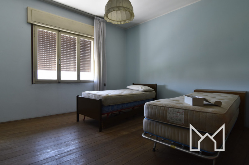 CAMPAGNARI-  In zona tranquilla e comoda a tutti i servizi, proponiamo abitazione indipendente ed...