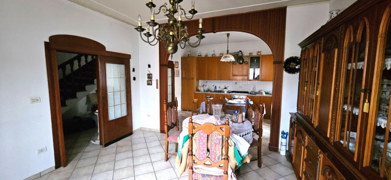 VIGONZA CENTRO In posizione centrale e tranquilla, su strada poco trafficata e comoda a tutti i s...