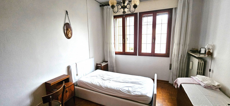 VIGONZA CENTRO In posizione centrale e tranquilla, su strada poco trafficata e comoda a tutti i s...