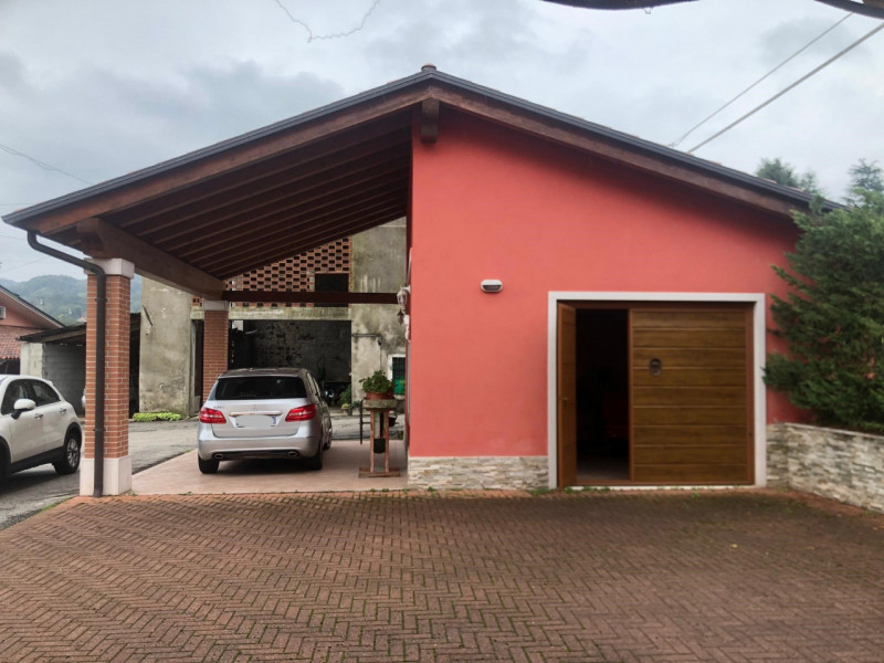 In una delle zone residenziali più ricercate di Brogliano, nella tranquilla e soleggiata area di ...