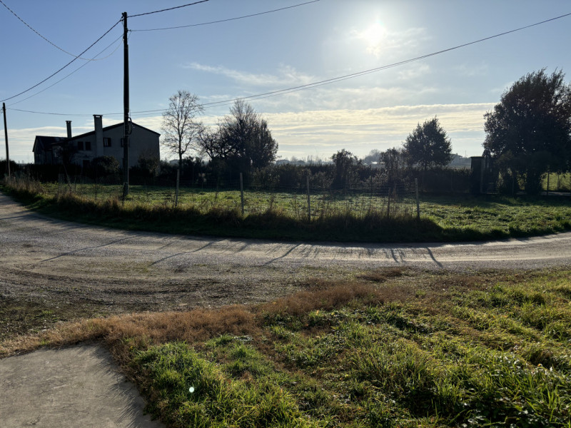 A BAGNOLI DI SOPRA... IN OTTIMA POSIZIONE LONTANO DAI RUMORI E DALLA CONFUSIONE...!!! VECCHIA CAS...