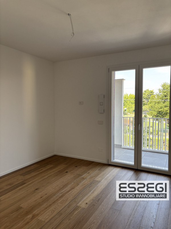 PADOVA- MADONNA PELLEGRINA: Appartamento al piano terra con ingresso indipendente e giardino priv...