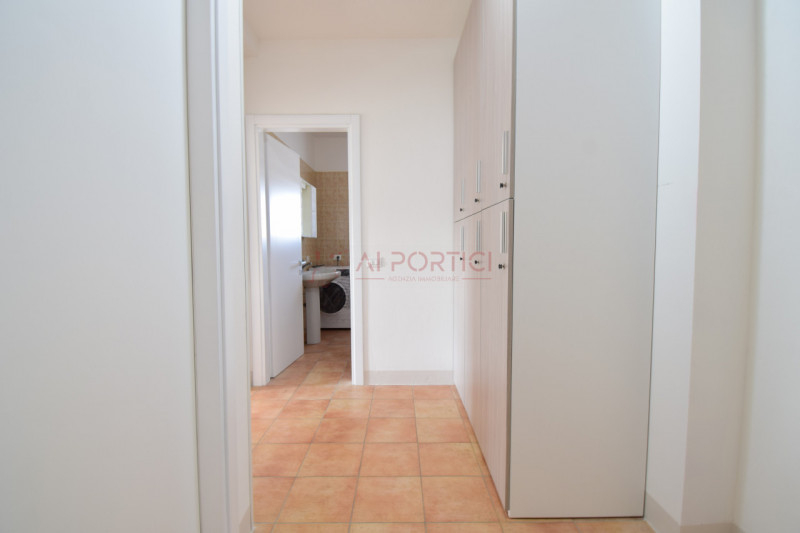 LEGNARO - A due passi dall'università di Legnaro, proponiamo posto letto in stanze doppie ARREDAT...