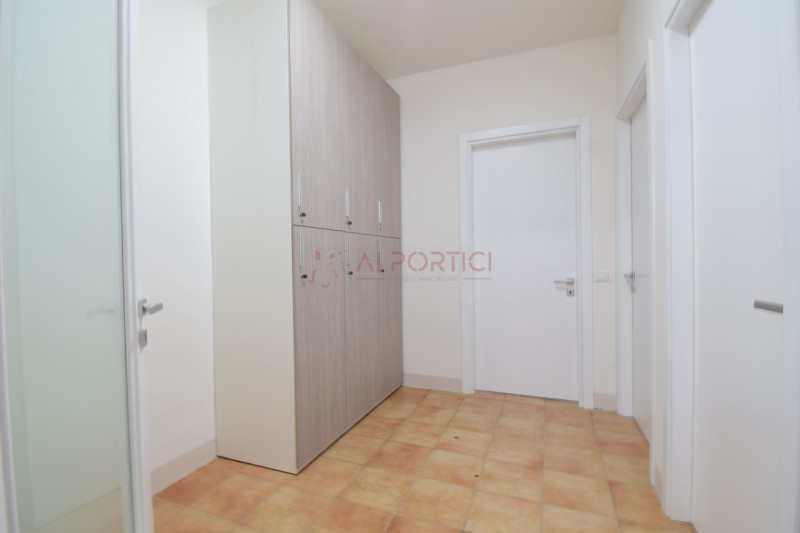 LEGNARO - A due passi dall'università di Legnaro, proponiamo posto letto in stanze doppie ARREDAT...