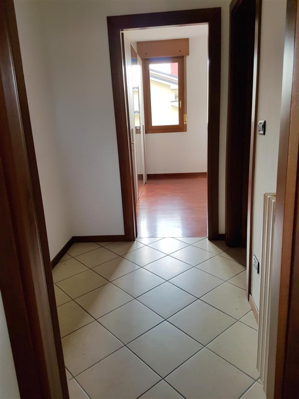 ABANO TERME Situato nel cuore di Abano Terme, a pochi passi dal centro, proponiamo un grazioso ap...