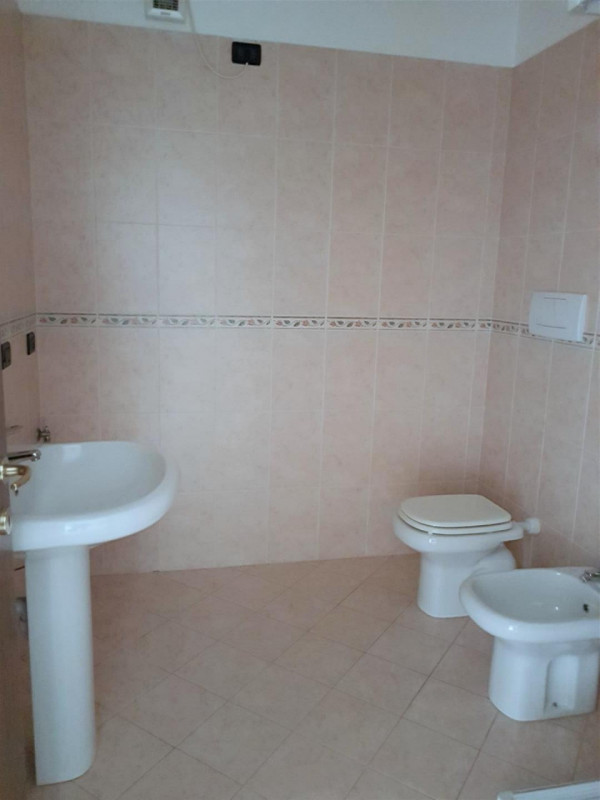 ABANO TERME Situato nel cuore di Abano Terme, a pochi passi dal centro, proponiamo un grazioso ap...