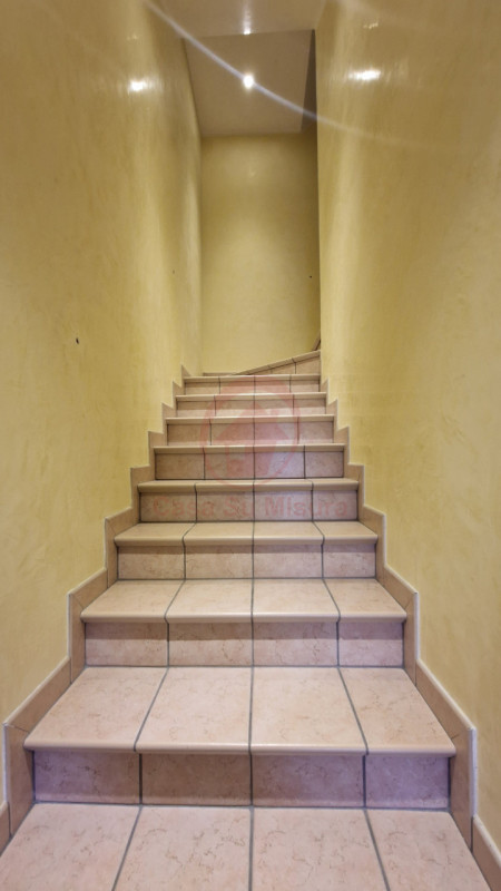 PORZIONE DI CASA A SCHIERA A RESCHIGLIANO DEL 2004 - https://images.gestionaleimmobiliare.it/foto/annunci/241125/4271637/800x800/006__20241125_095341_wmk_0.jpg 