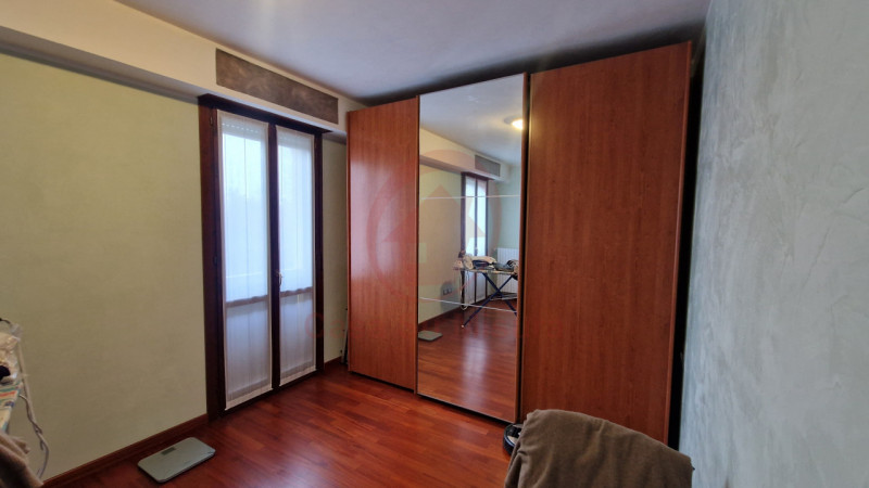 PORZIONE DI CASA A SCHIERA A RESCHIGLIANO DEL 2004 - https://images.gestionaleimmobiliare.it/foto/annunci/241125/4271637/800x800/007__20241125_095403_wmk_0.jpg 