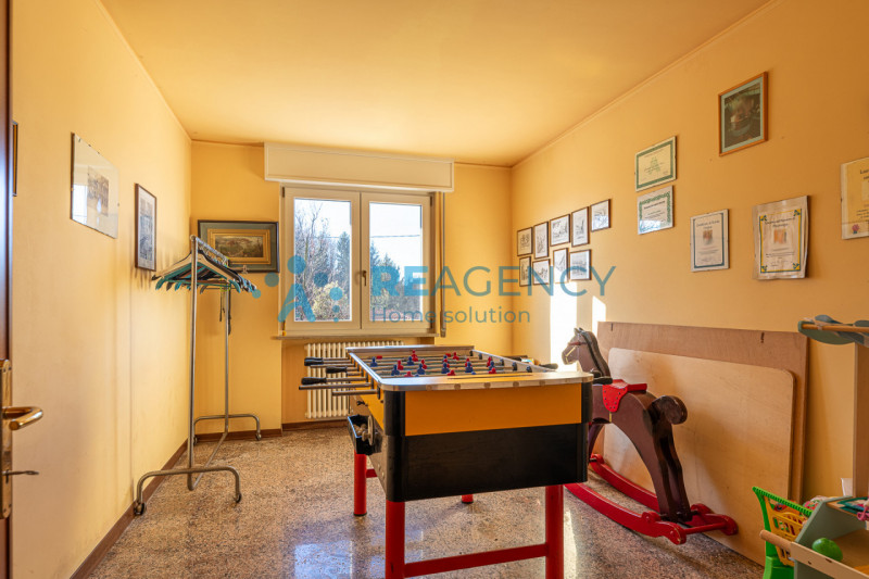 Nogarole Vicentino -  proponiamo in vendita un'impeccabile villa singola su un lotto recintato di...