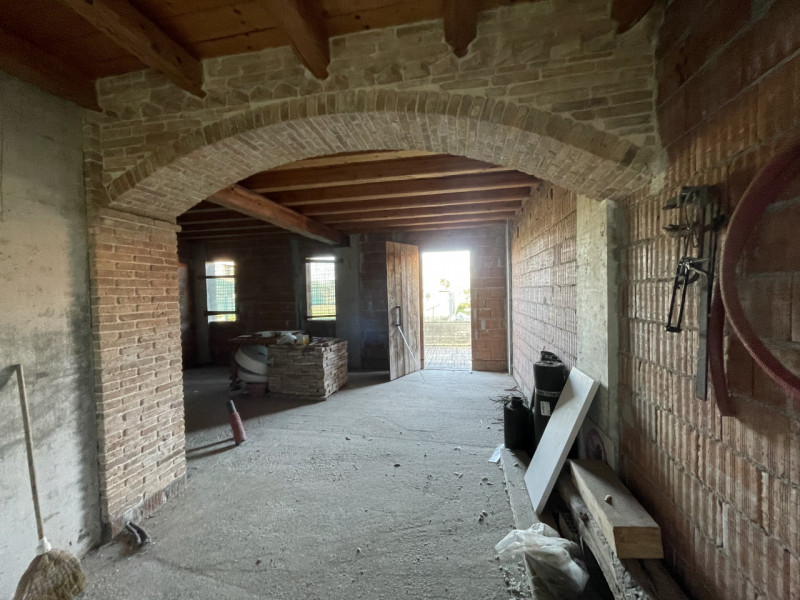 NOSTRA ESCLUSIVA: In centro a Villa d'Asolo in contesto residenziale siamo a proporre una schiera...