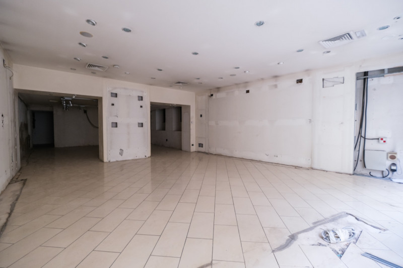 Inserito all'interno di Palazzo Poiana, costruito nel 1560 su commissione del nobile Vincenzo Poi...