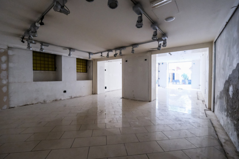 Inserito all'interno di Palazzo Poiana, costruito nel 1560 su commissione del nobile Vincenzo Poi...