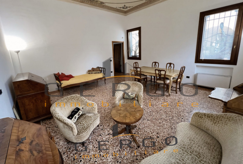 (Per INFO Cristina 3389226442) A Padova, in zona Guizza, proponiamo in affitto al piano terra un ...