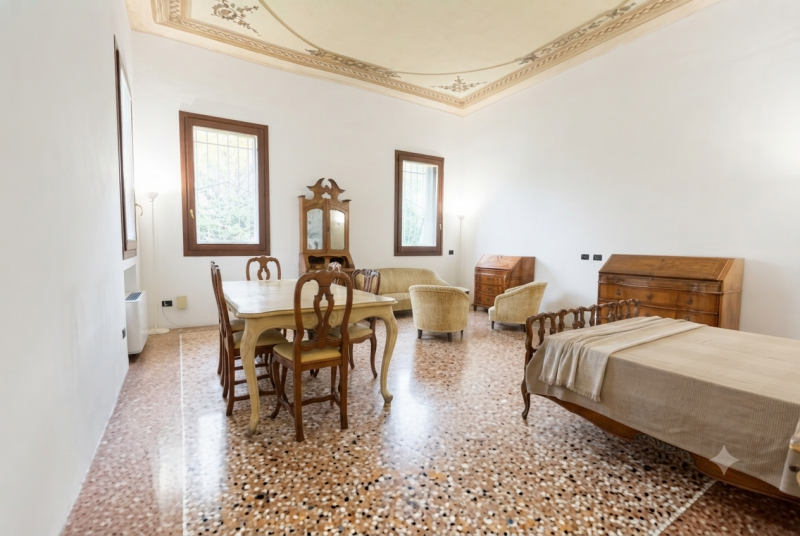 (Per INFO Cristina 3389226442) A Padova, in zona Guizza, proponiamo in affitto al piano terra un ...