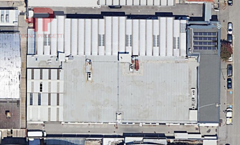 Situata nel cuore della Zona Industriale Est di Padova, questa straordinaria opportunità immobili...