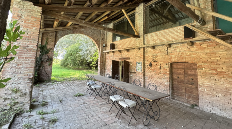 Vescovana Vendita Casa a schiera porzione di testa