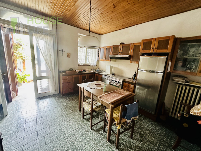 COLCERESA - Mason Vicentino: Casa completamente indipendente, caratterizzata da ambienti ampi e l...