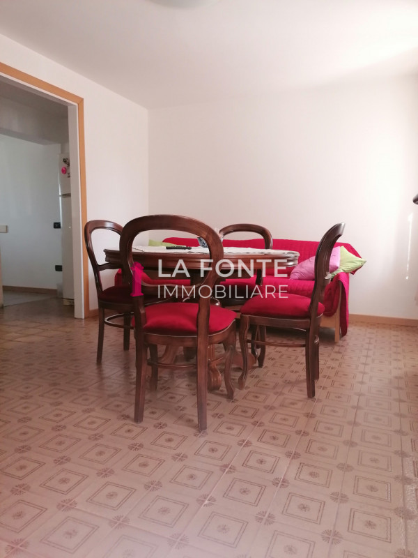 VIGONOVO affascinante PORZIONE DI RUSTICO per chi cerca serenità e comfort. Con i suoi generosi 2...