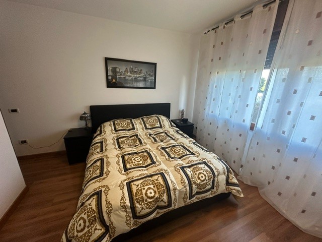 VIGODARZERE: Classe Energetica F - EPgl,nren 275,76 Kwh/mq. anno.
Proponiamo multiproprietà su lo...