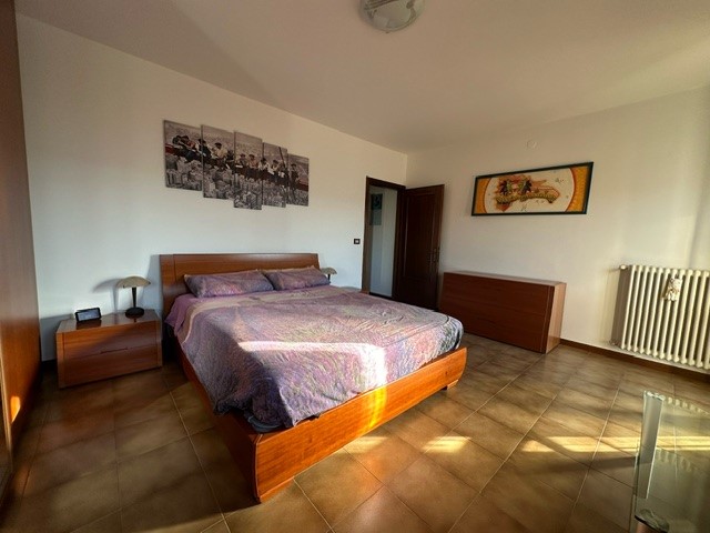 VIGODARZERE: Classe Energetica F - EPgl,nren 275,76 Kwh/mq. anno.
Proponiamo multiproprietà su lo...