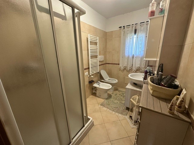 VIGODARZERE: Classe Energetica F - EPgl,nren 275,76 Kwh/mq. anno.
Proponiamo multiproprietà su lo...