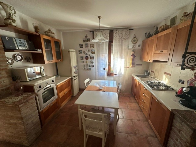 VIGODARZERE: Classe Energetica F - EPgl,nren 275,76 Kwh/mq. anno.
Proponiamo multiproprietà su lo...