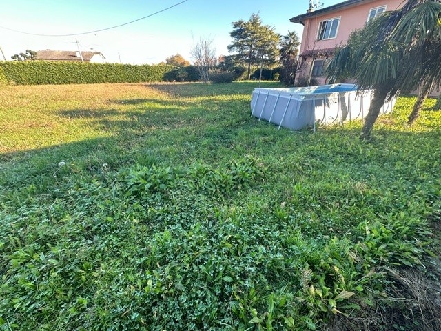 VIGODARZERE: Classe Energetica F - EPgl,nren 275,76 Kwh/mq. anno.
Proponiamo multiproprietà su lo...