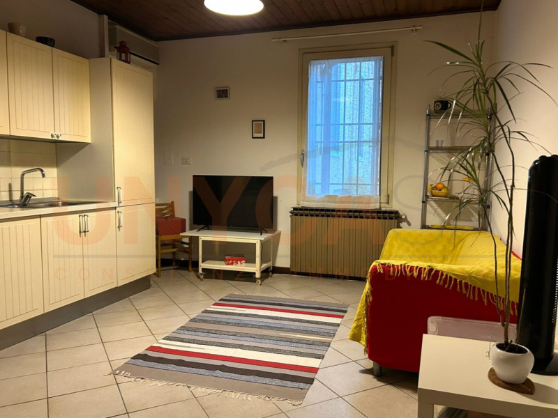 MONTEGALDA - DISPONIBILE DA APRILE: proponiamo accogliente appartamento situato al primo piano di...