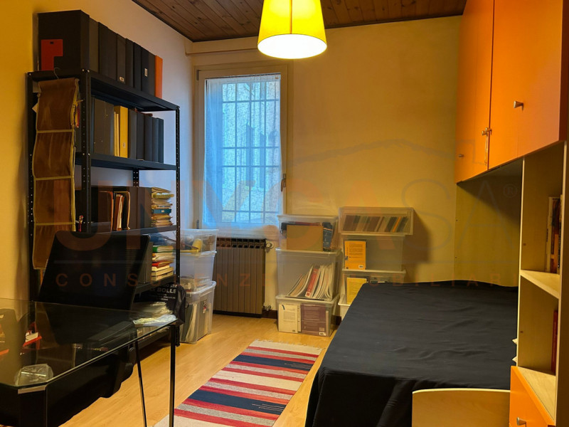 MONTEGALDA - DISPONIBILE DA APRILE: proponiamo accogliente appartamento situato al primo piano di...