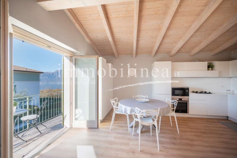 Torri del Benaco Vendita Appartamento trilocale