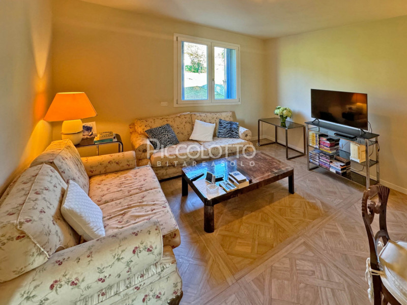 Rif. V5185 - Cavaso del Tomba, villa singola in tranquilla e privilegiata posizione panoramica im...