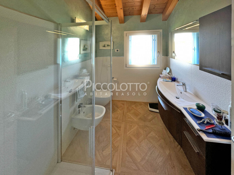 Rif. V5185 - Cavaso del Tomba, villa singola in tranquilla e privilegiata posizione panoramica im...