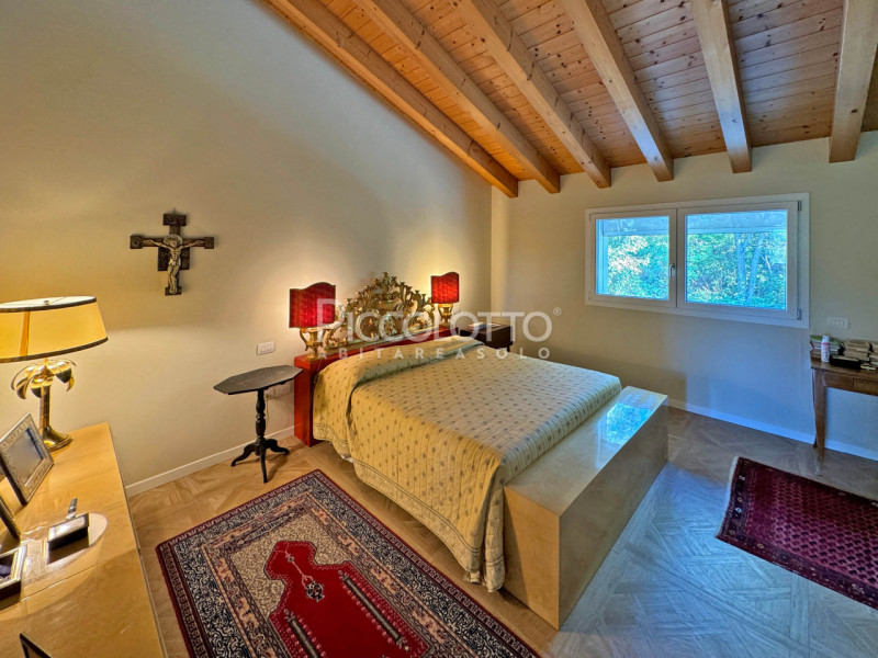 Rif. V5185 - Cavaso del Tomba, villa singola in tranquilla e privilegiata posizione panoramica im...