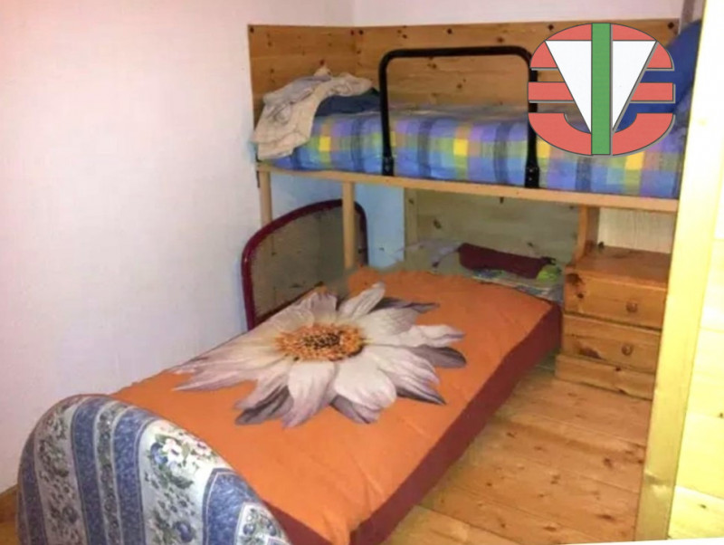 Situato nel centro del comune di Enego, a pochi passi da tutti i servizi e a soli 30 minuti dalla...