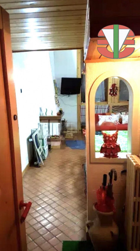 Situato nel centro del comune di Enego, a pochi passi da tutti i servizi e a soli 30 minuti dalla...