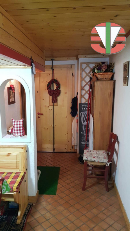 Situato nel centro del comune di Enego, a pochi passi da tutti i servizi e a soli 30 minuti dalla...