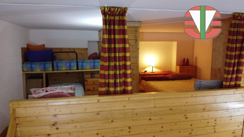 Situato nel centro del comune di Enego, a pochi passi da tutti i servizi e a soli 30 minuti dalla...