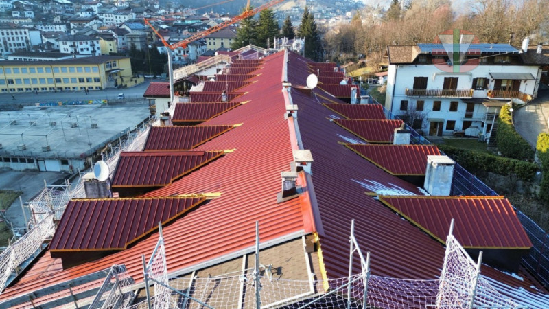 Situato nel centro del comune di Enego, a pochi passi da tutti i servizi e a soli 30 minuti dalla...