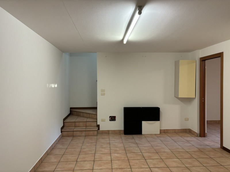 PER INFORMAZIONI TELEFONARE SOLO AL 3 5 1 1 8 7 7 1 8 3
PER INFORMAZIONI TELEFONARE SOLO AL 3 5 1...